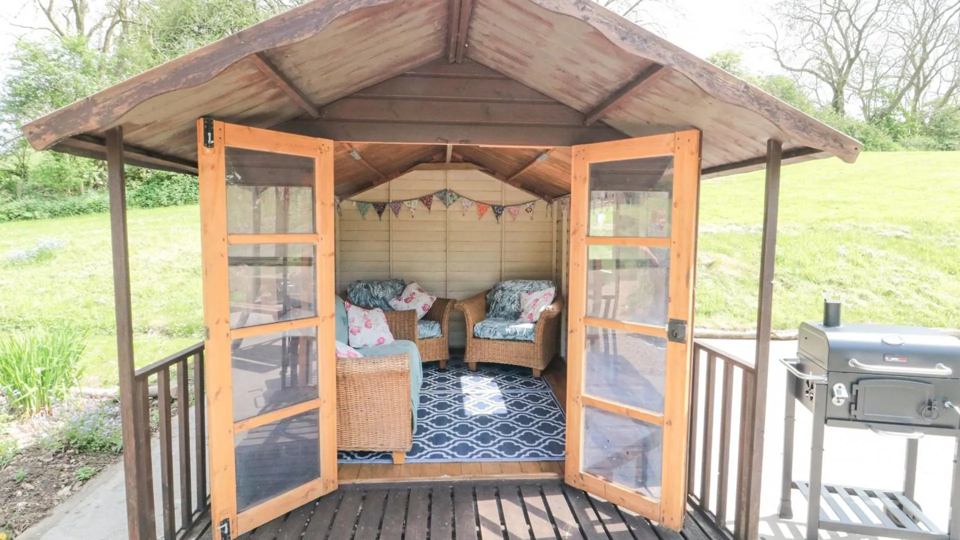 The Log Cabin At Irton Manor Scarborough Holiday home